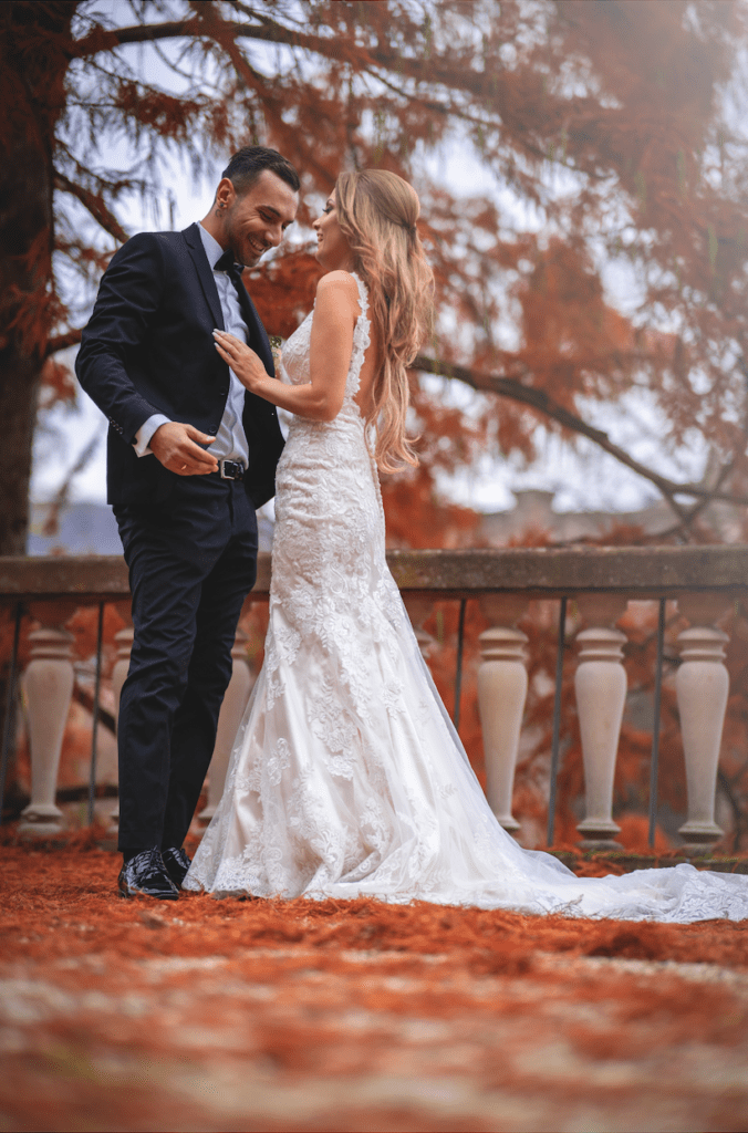 fall wedding couple